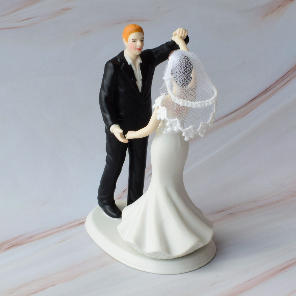 Figura para pastel de Boda Novios Bailando