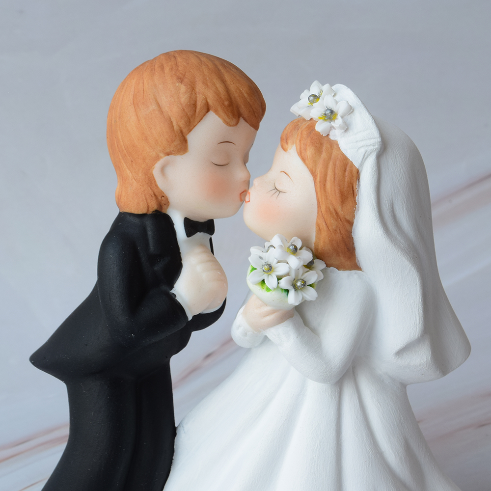 Muñecos para Pastel de Boda, Pequeño, Porcelana, Beso de Amor