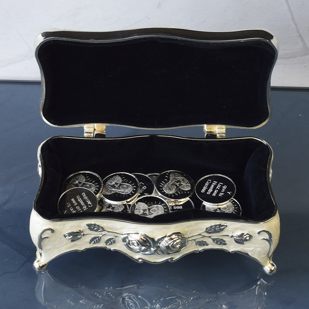 Arras para Boda, Plata, Virgen de Guadalupe rostro, con estuche nácar